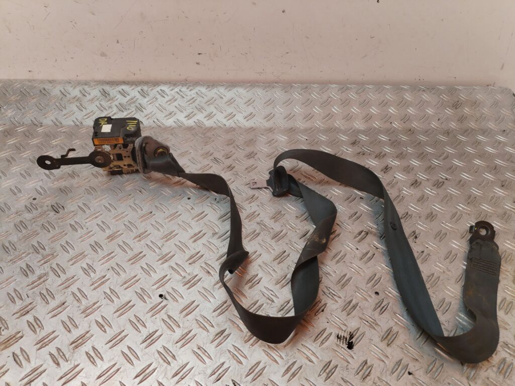 CINTURON SEGURIDAD DELANTERO DERECHO 126726