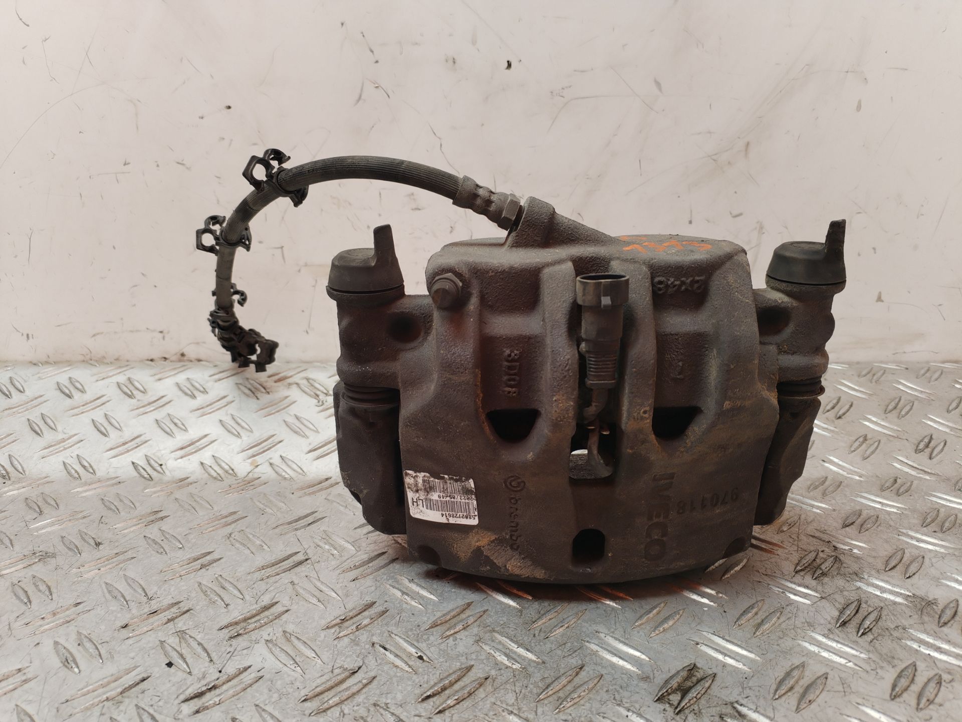 PINZA DE FRENO DELANTERA IZQUIERDA 133040