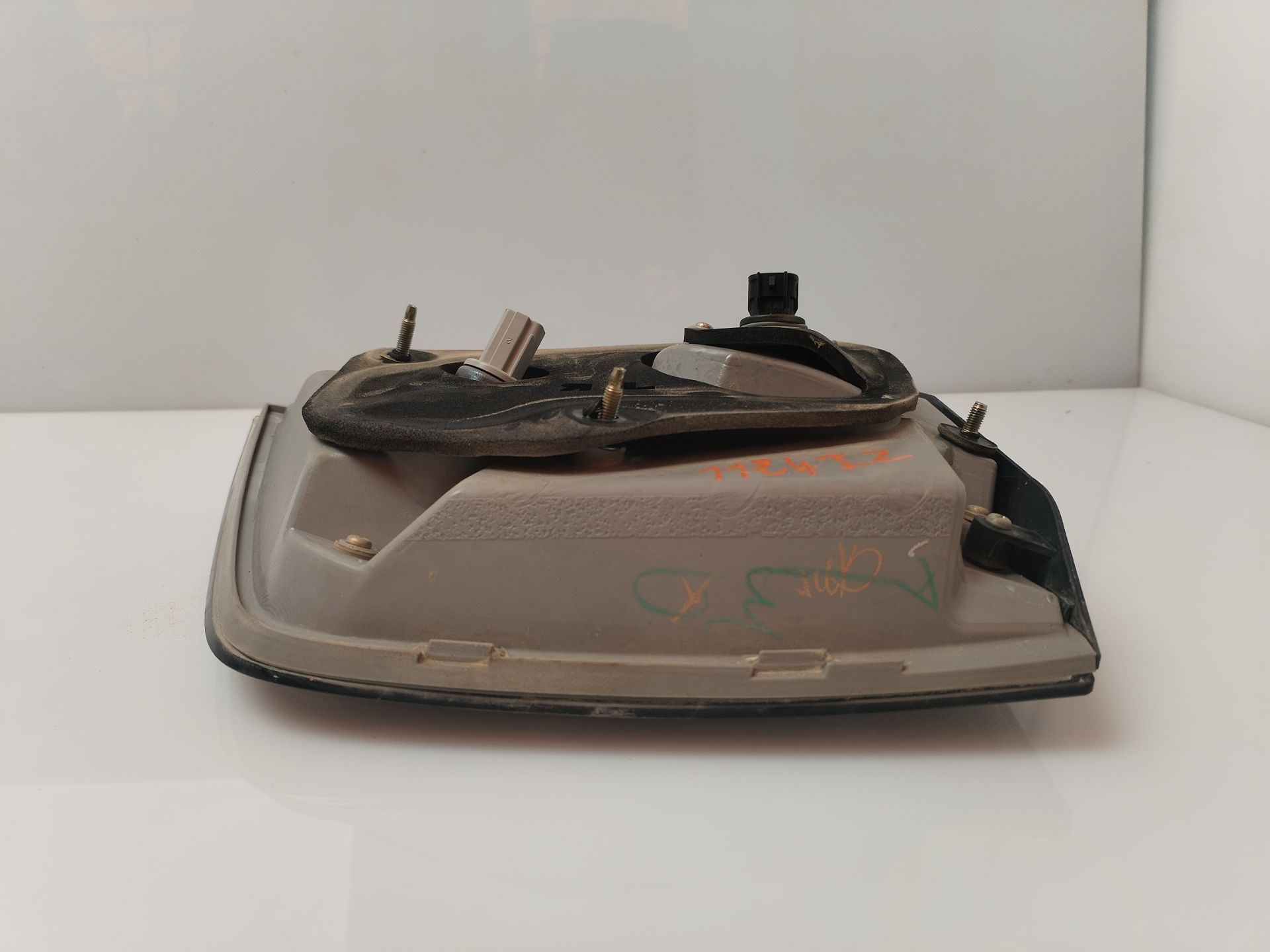 PILOTO TRASERO IZQUIERDO INTERIOR 134650