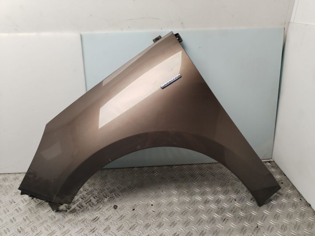 ALETA DELANTERA IZQUIERDA 134869