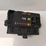 CAJA RELES / FUSIBLES 135157