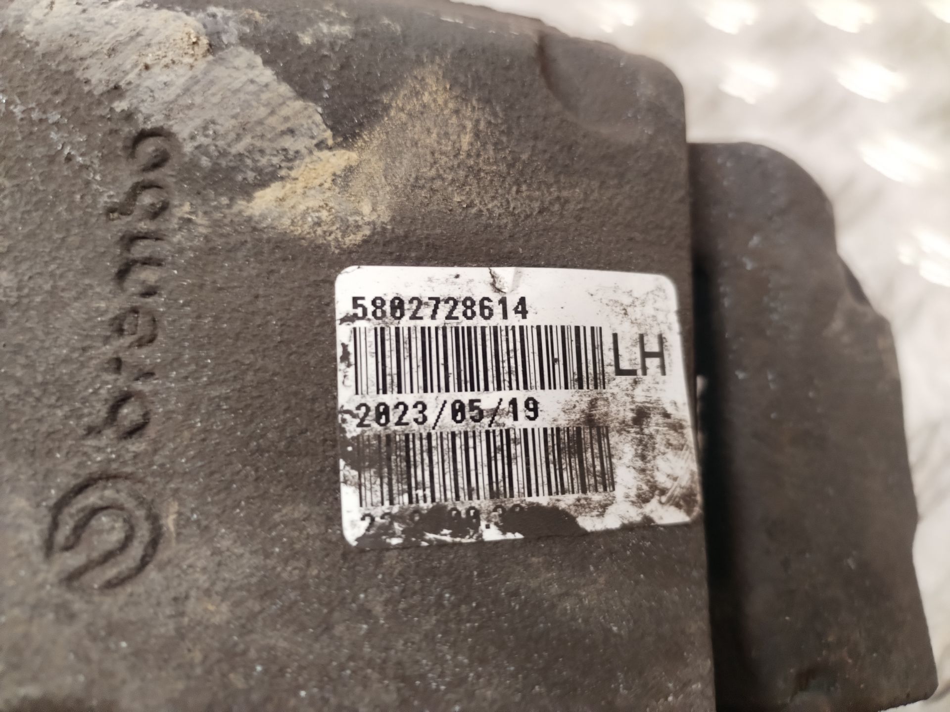 PINZA DE FRENO DELANTERA IZQUIERDA 133040