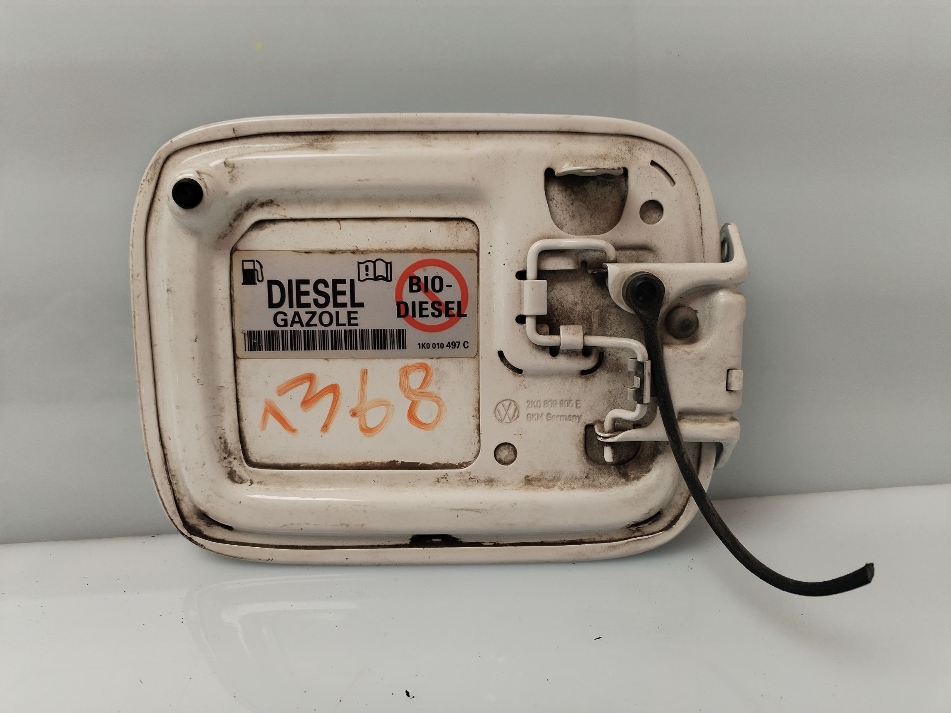 TAPA EXTERIOR COMBUSTIBLE 133602