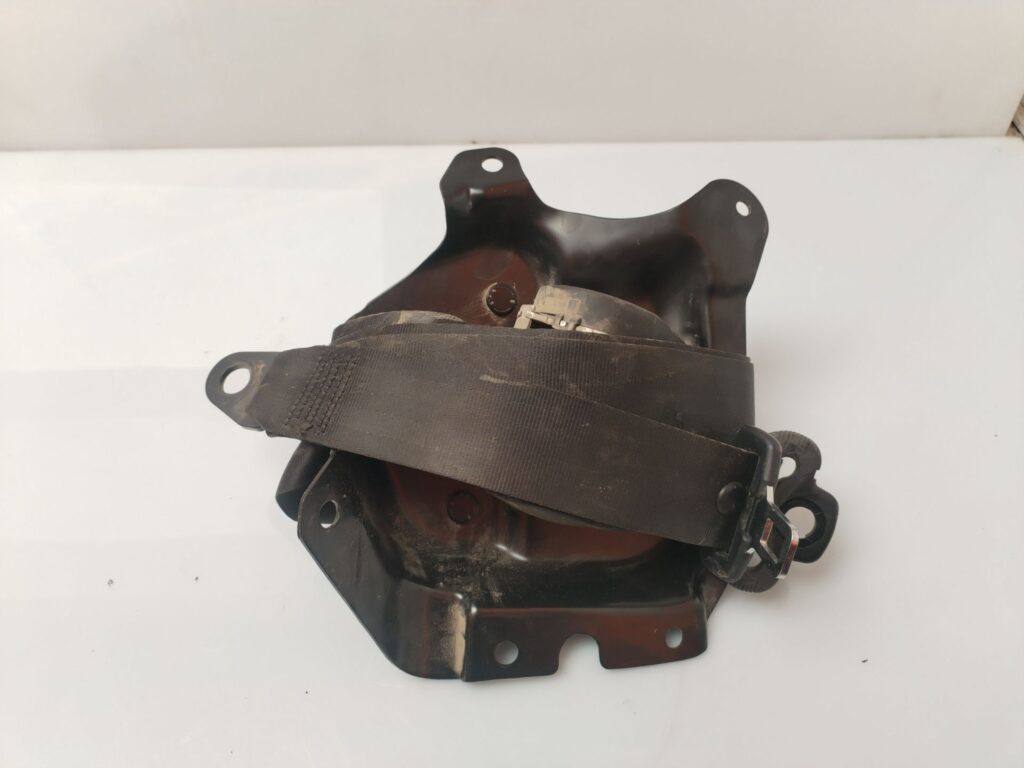 CINTURON SEGURIDAD TRASERO DERECHO 135453