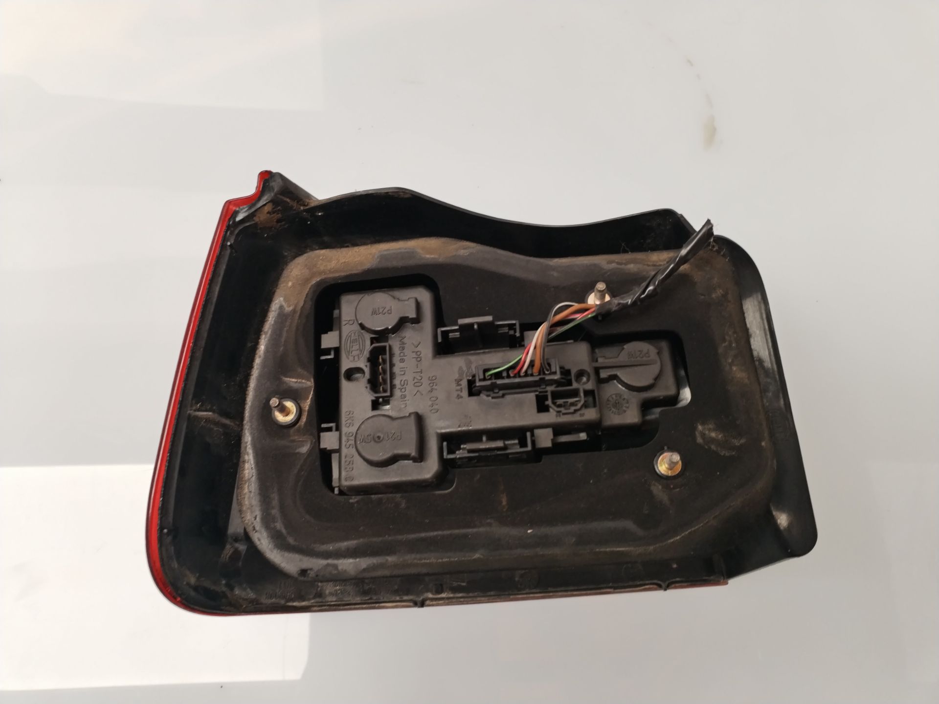 PILOTO TRASERO DERECHO 135280