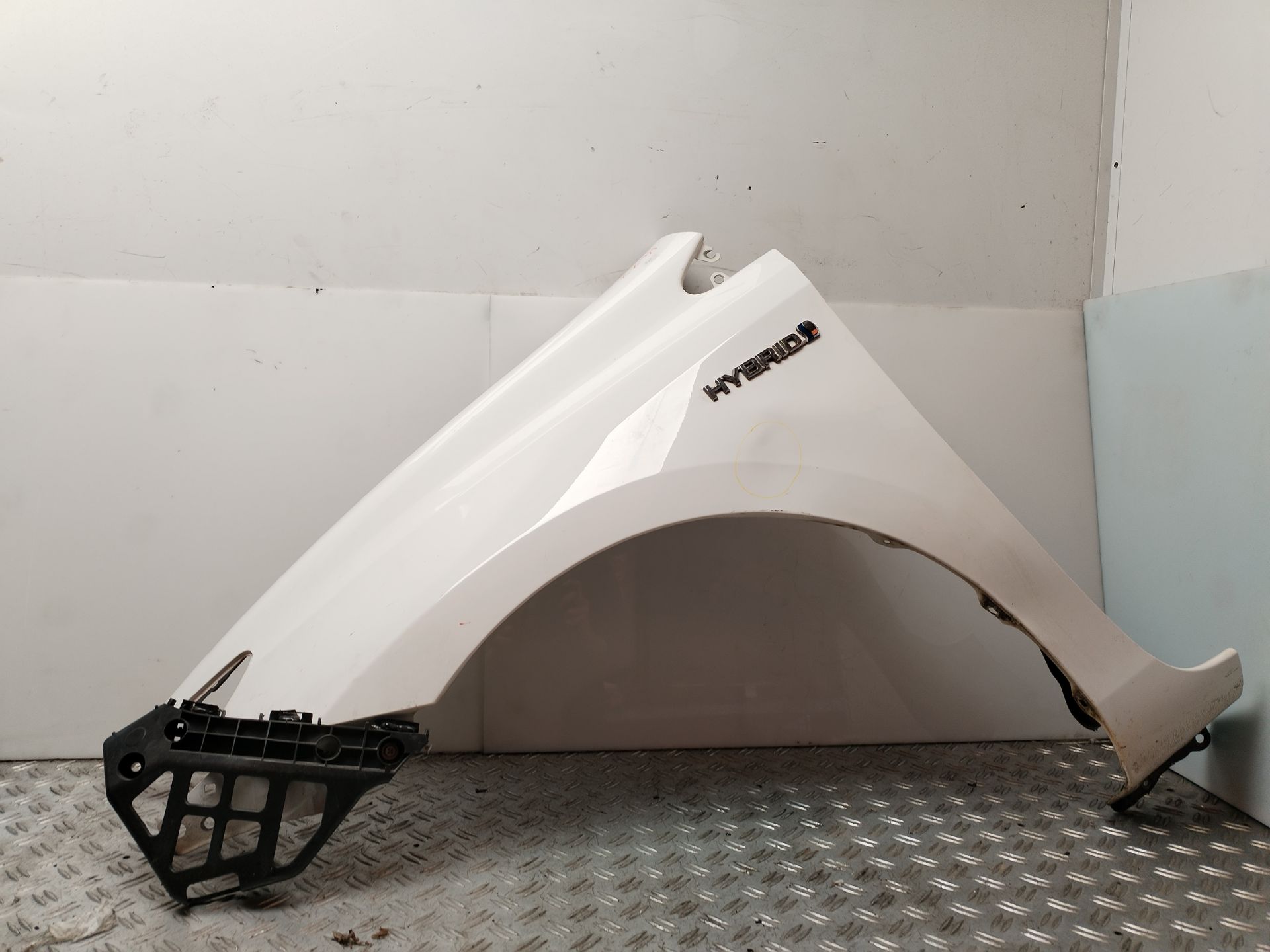 ALETA DELANTERA IZQUIERDA 135607