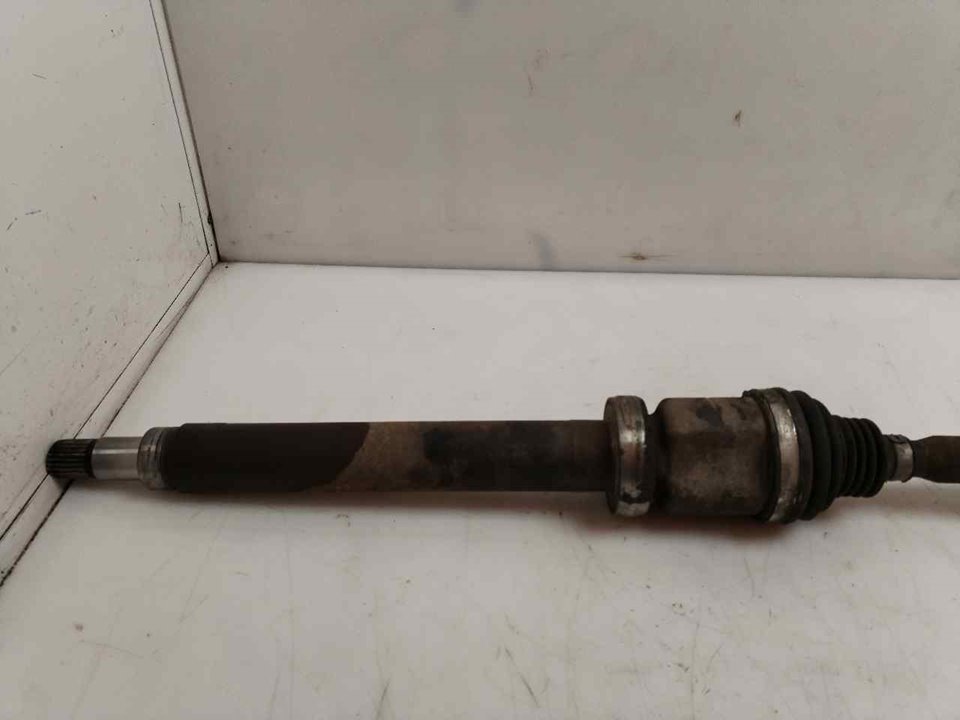 TRANSMISION DELANTERA DERECHA 124414