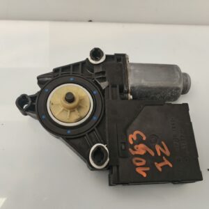 MOTOR ELEVALUNAS DELANTERO IZQUIERDO 135970