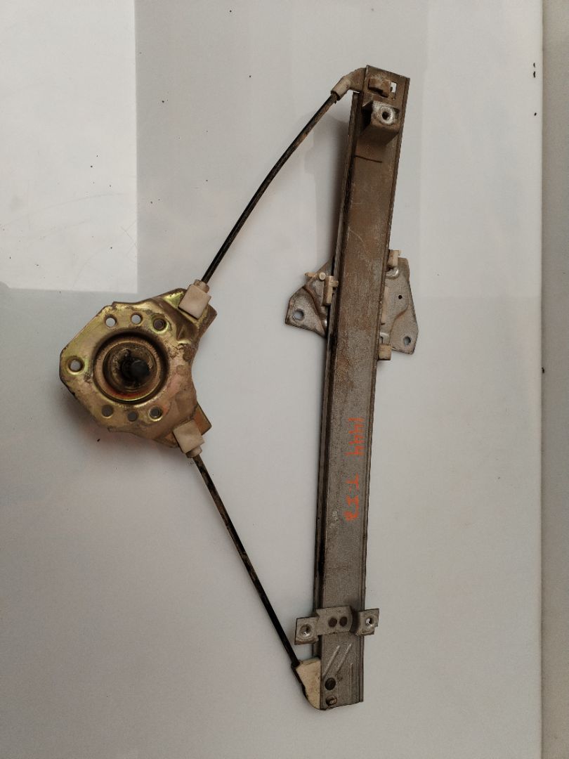 ELEVALUNAS TRASERO IZQUIERDO 135908