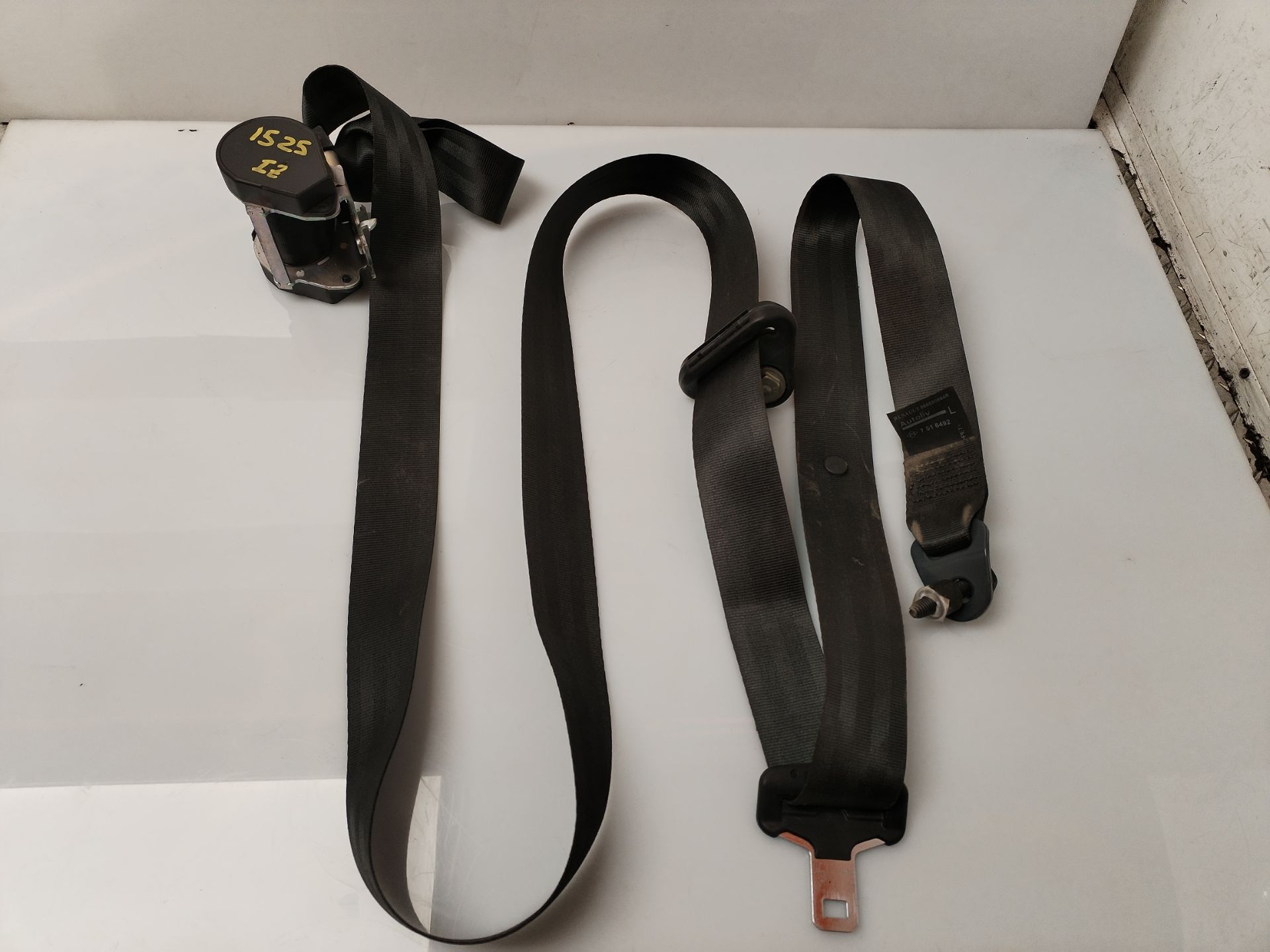 CINTURON SEGURIDAD DELANTERO IZQUIERDO 135820