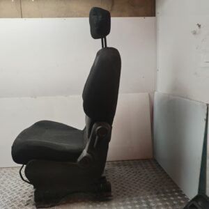 ASIENTO DELANTERO IZQUIERDO 135315