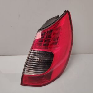 PILOTO TRASERO DERECHO 136397