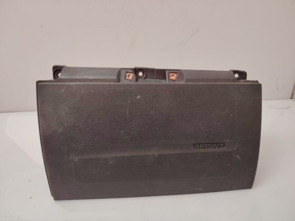 AIRBAG DELANTERO DERECHO 136542