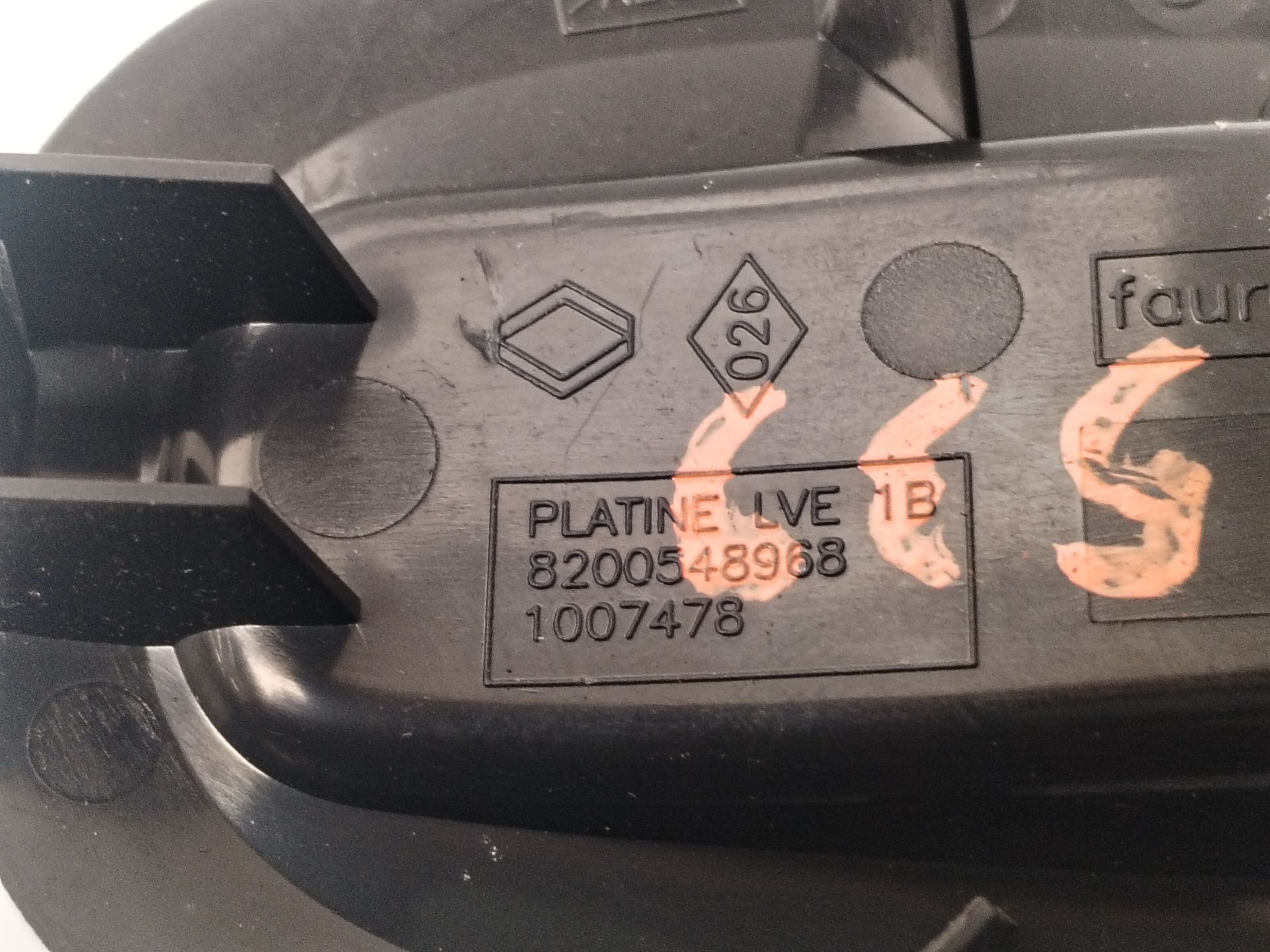 MANDO ELEVALUNAS DELANTERO DERECHO 135968