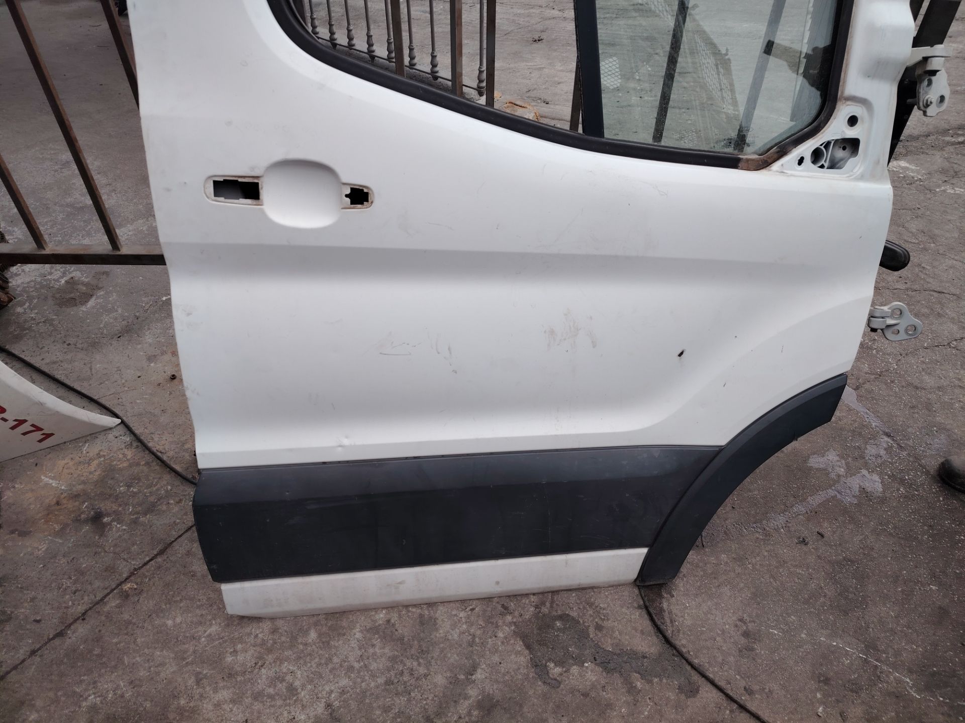 PUERTA DELANTERA DERECHA 136342