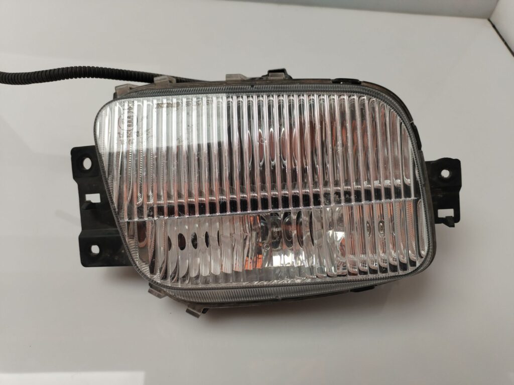 FARO ANTINIEBLA DERECHO 134661