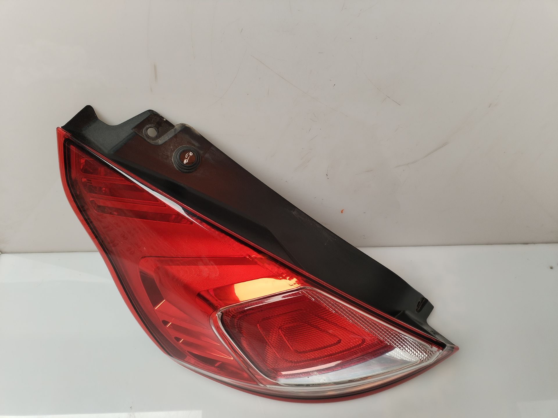 PILOTO TRASERO IZQUIERDO 136127