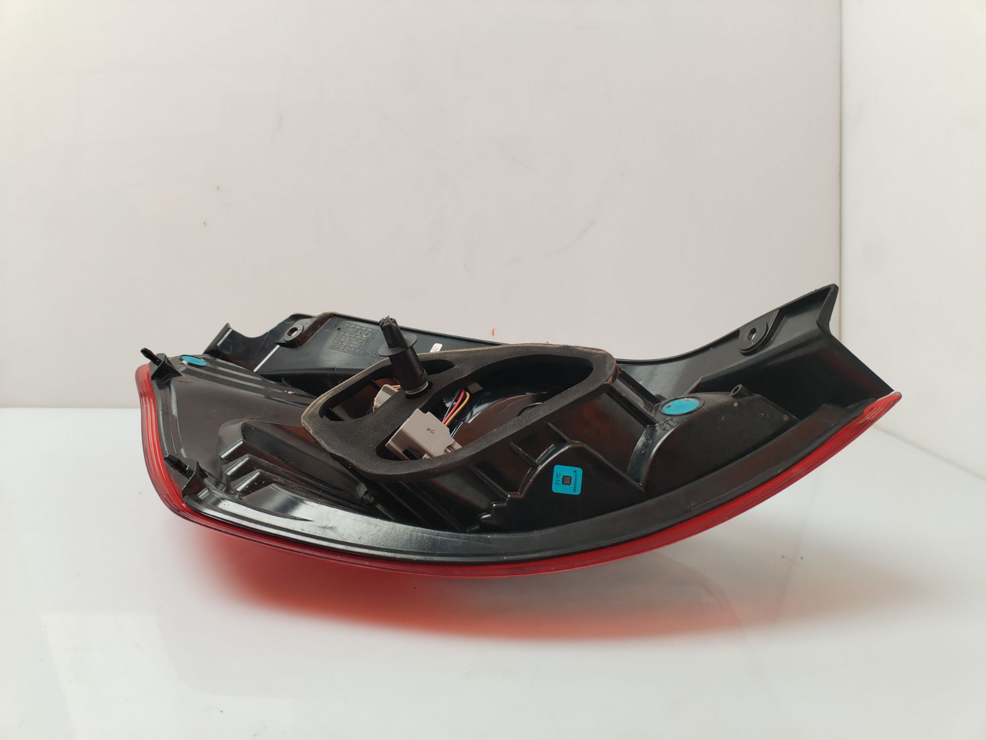 PILOTO TRASERO DERECHO 136122