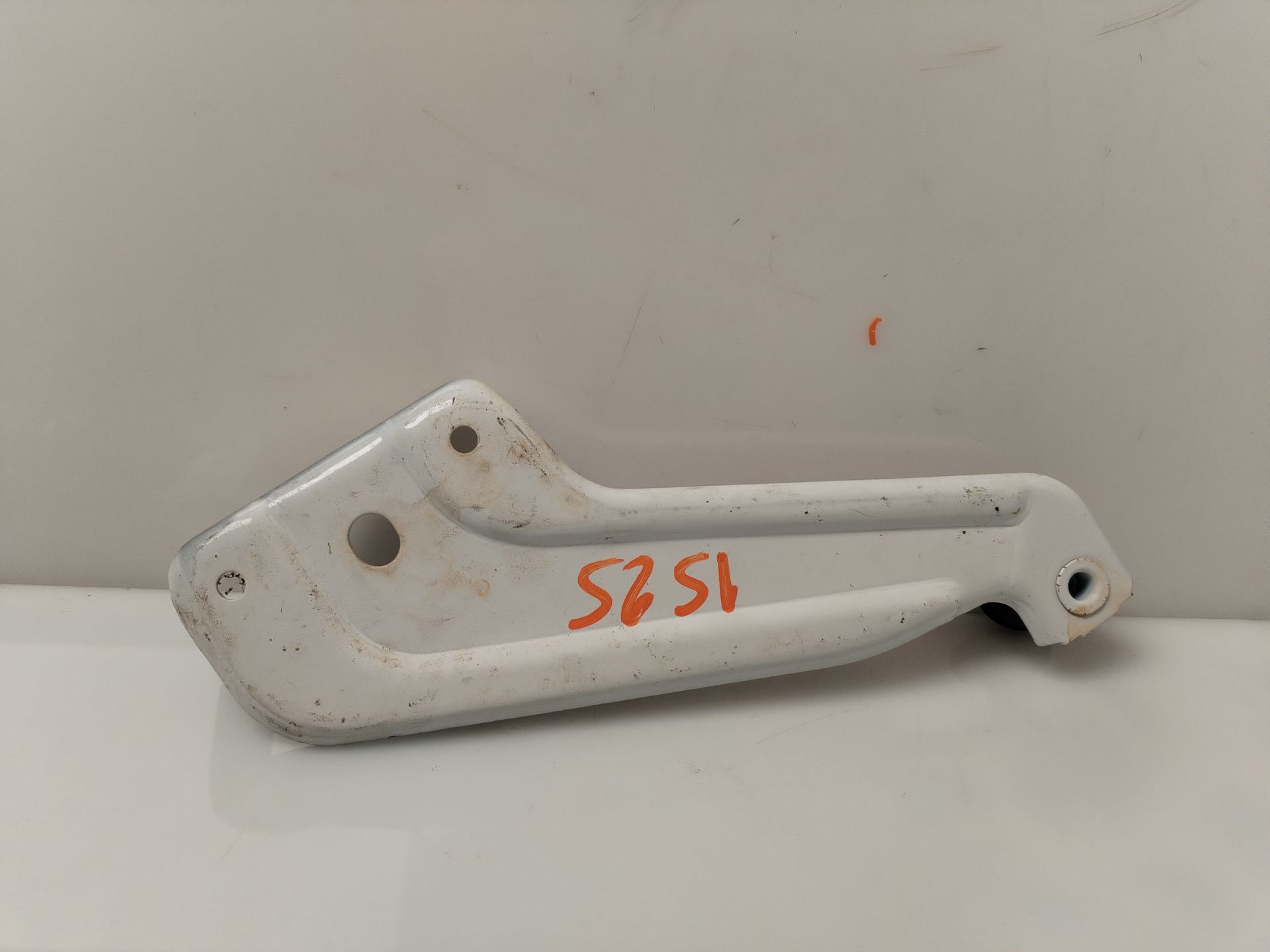 SOPORTE / GUIA PUERTA CORREDERA 136154