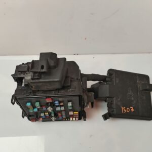 CAJA RELES / FUSIBLES 136280