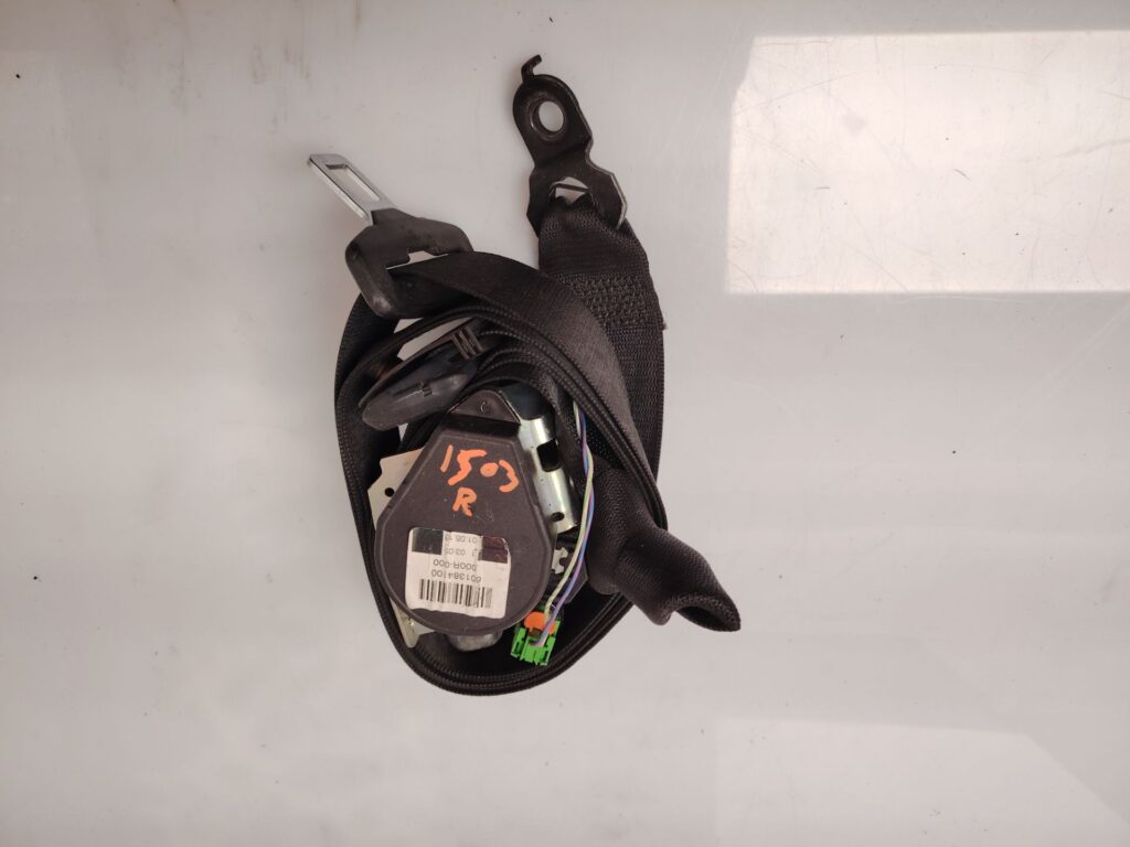 CINTURON SEGURIDAD DELANTERO DERECHO 136586
