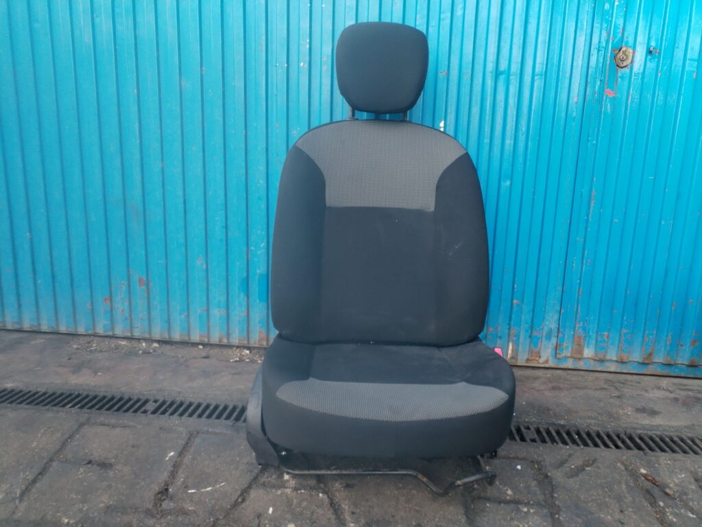 ASIENTO DELANTERO DERECHO 136415