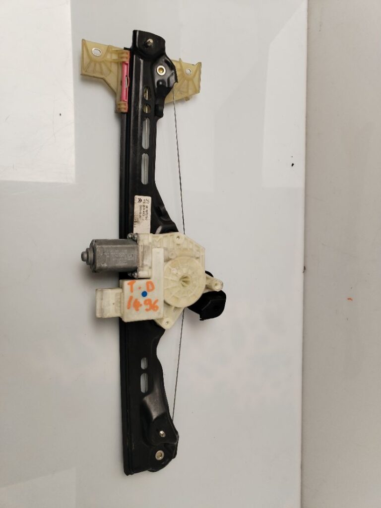 ELEVALUNAS TRASERO DERECHO 136232