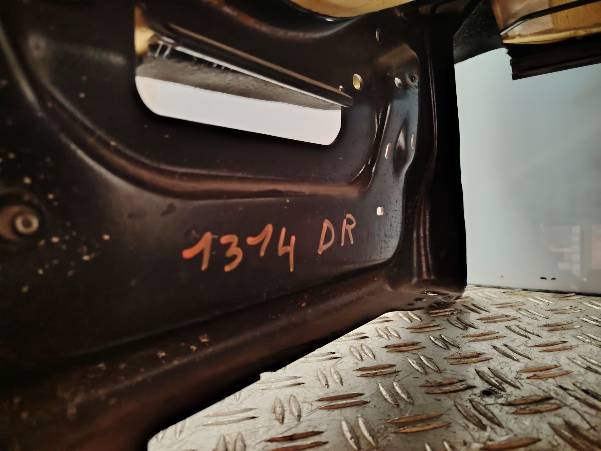 ASIENTO DELANTERO DERECHO 136393