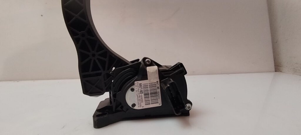 POTENCIOMETRO PEDAL 135979