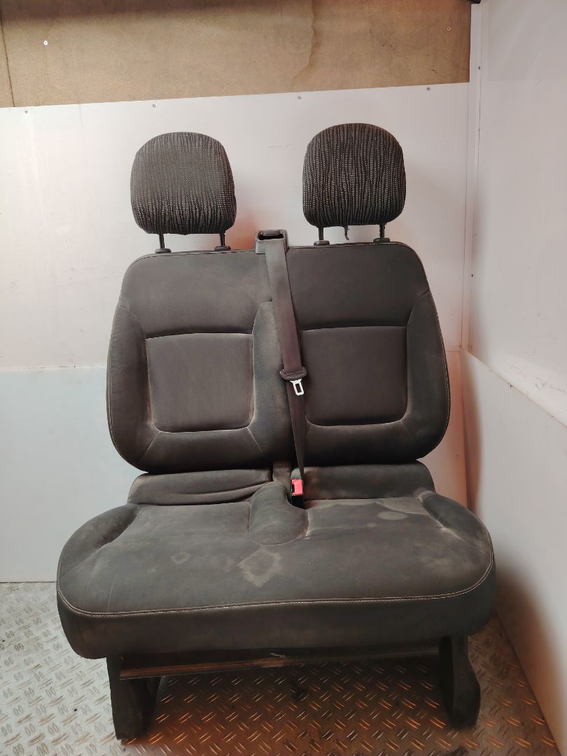 ASIENTO DELANTERO DERECHO 136393
