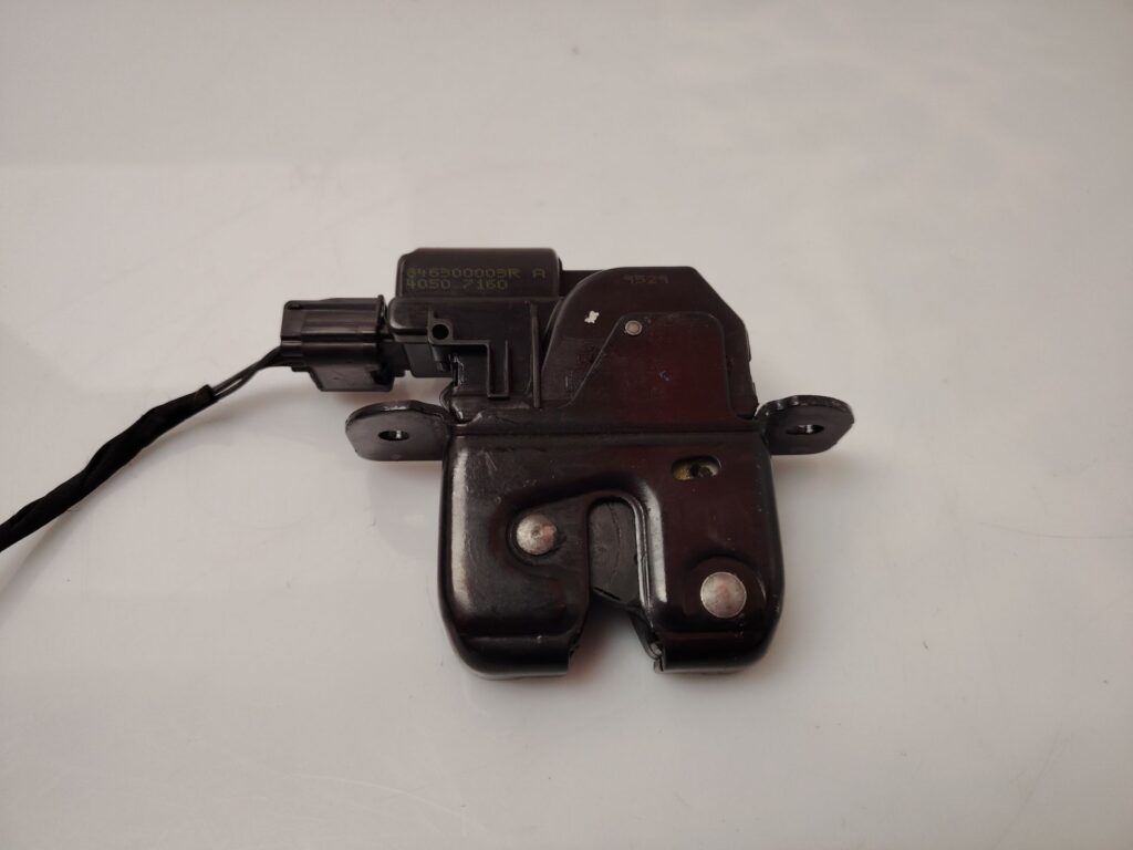 CERRADURA MALETERO / PORTON 136447