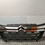 REJILLA DELANTERA 136216