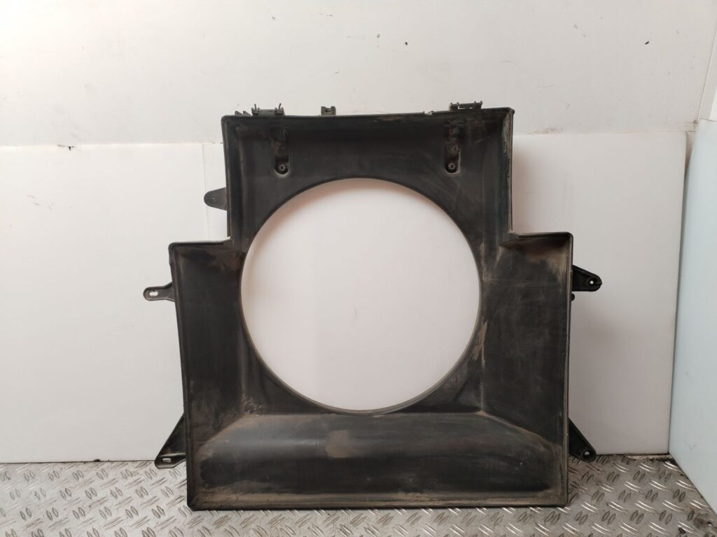 CALANDRA DELANTERA DE RADIADOR 135930