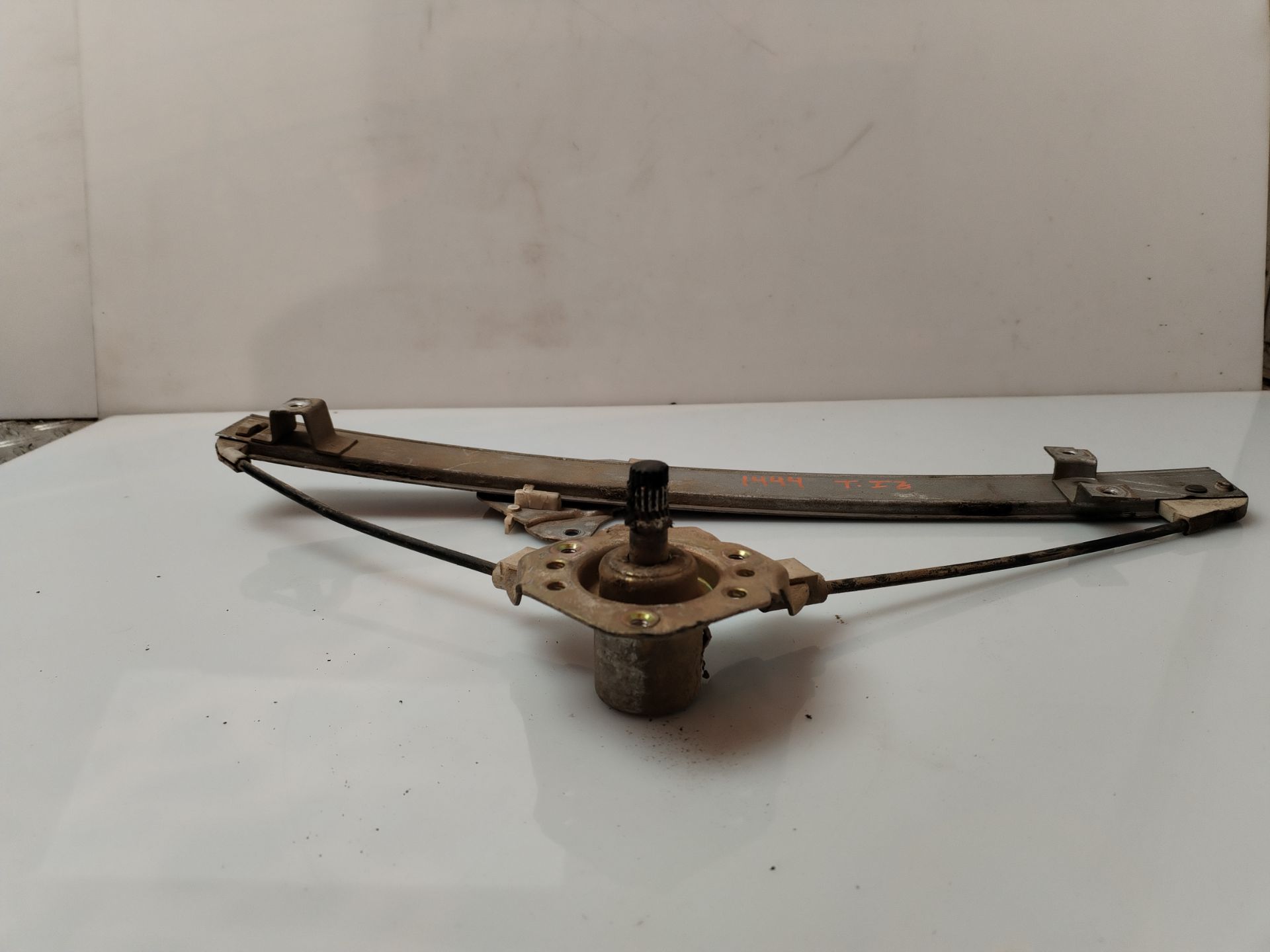 ELEVALUNAS TRASERO IZQUIERDO 135908