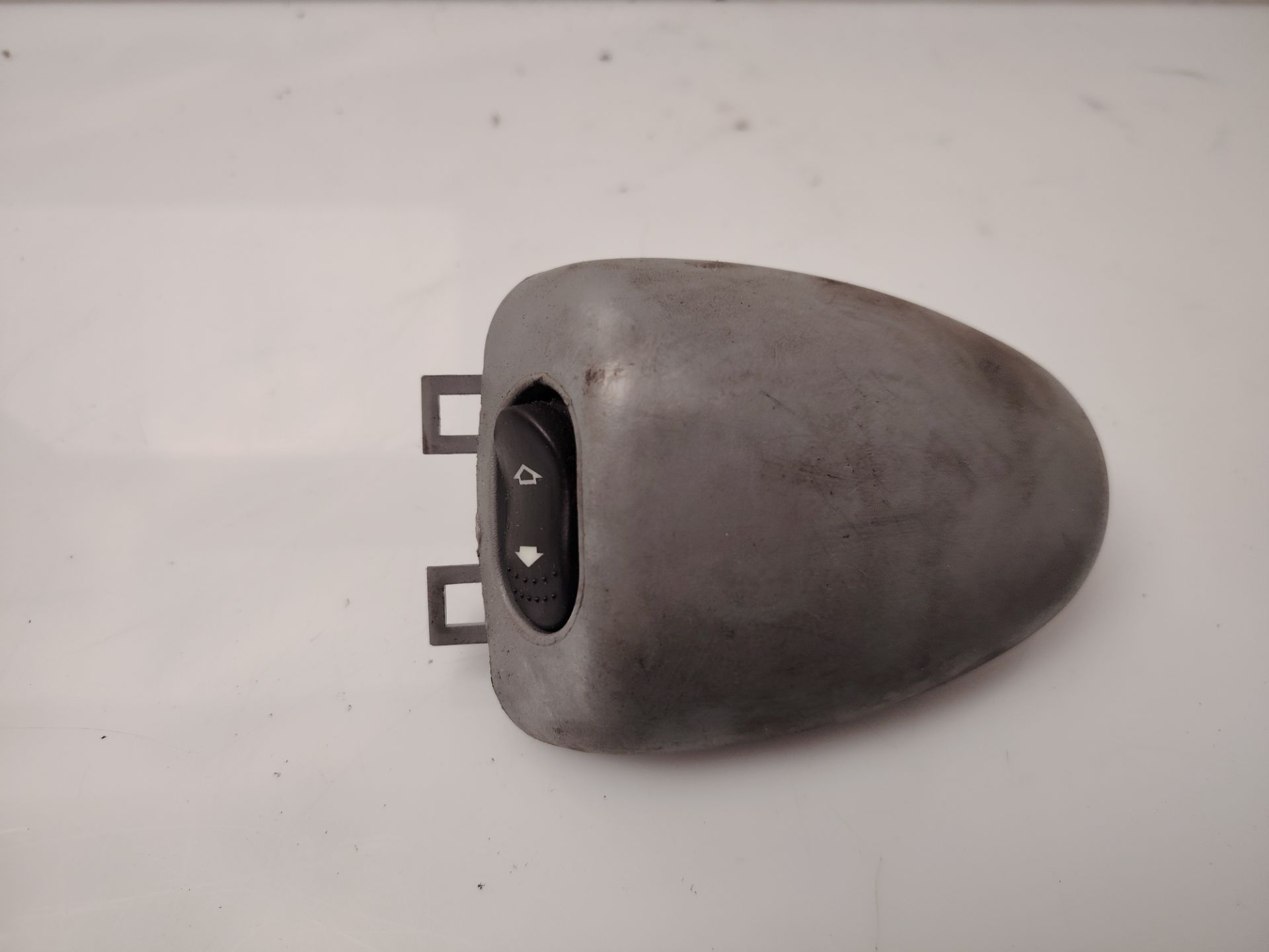 MANDO ELEVALUNAS DELANTERO DERECHO 136324