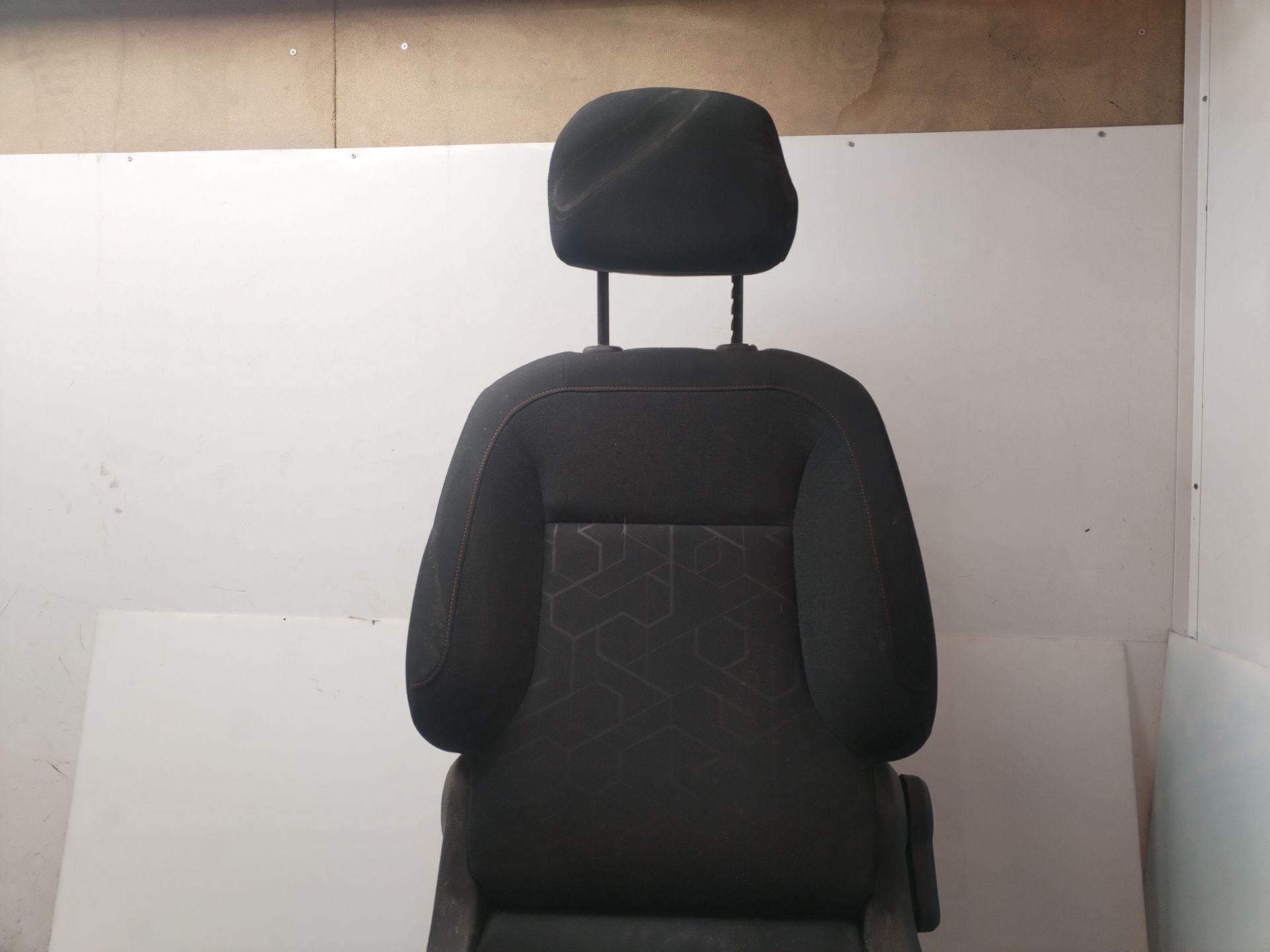 ASIENTO DELANTERO IZQUIERDO 135315