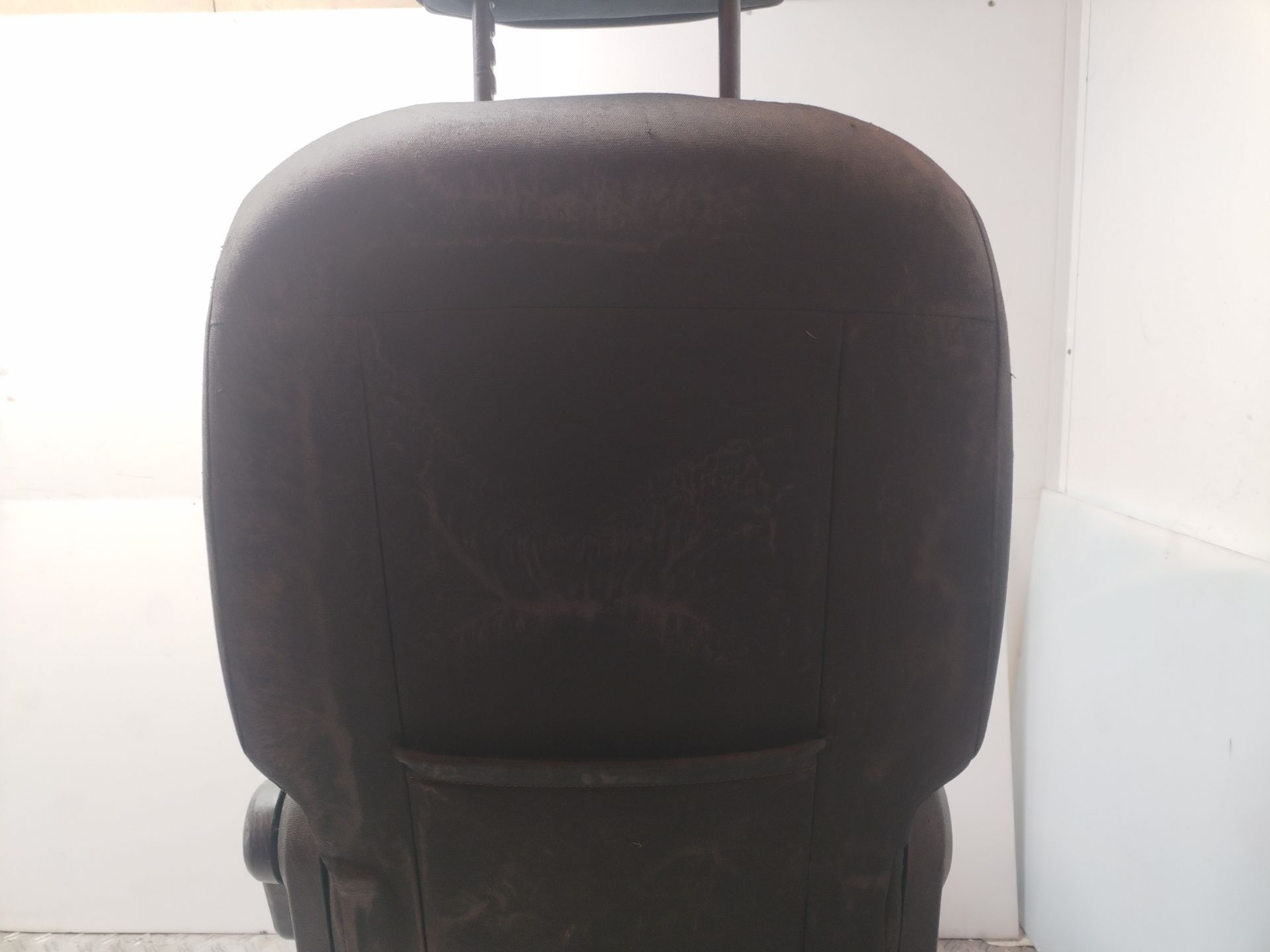 ASIENTO DELANTERO IZQUIERDO 135315