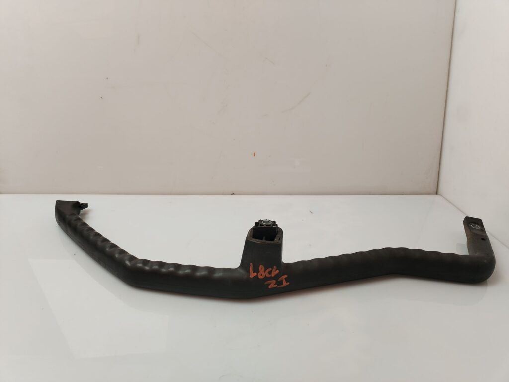 MANETA INTERIOR DELANTERA DERECHA 136120