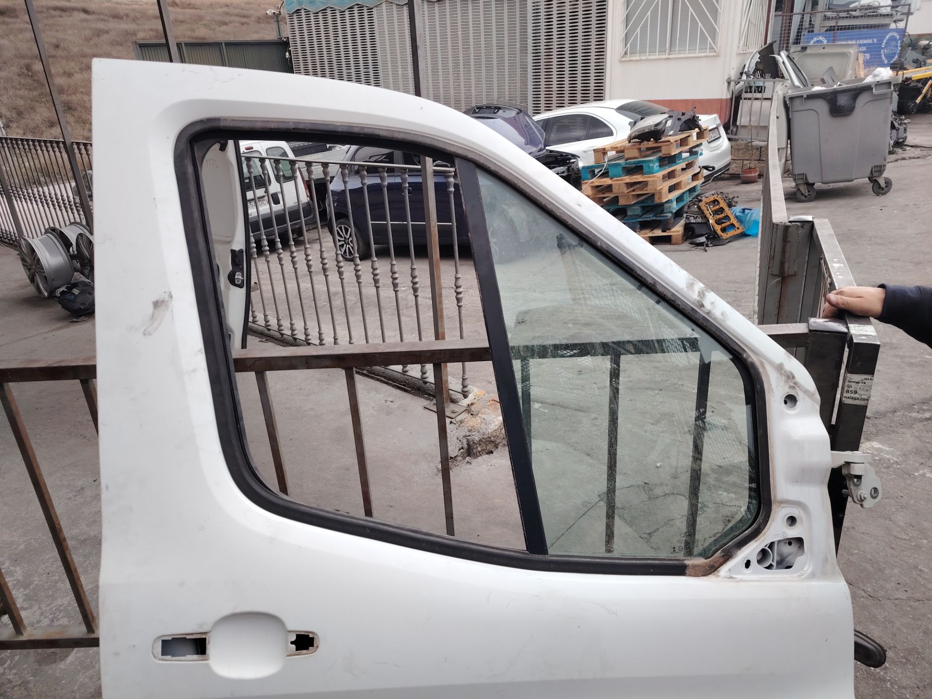 PUERTA DELANTERA DERECHA 136342