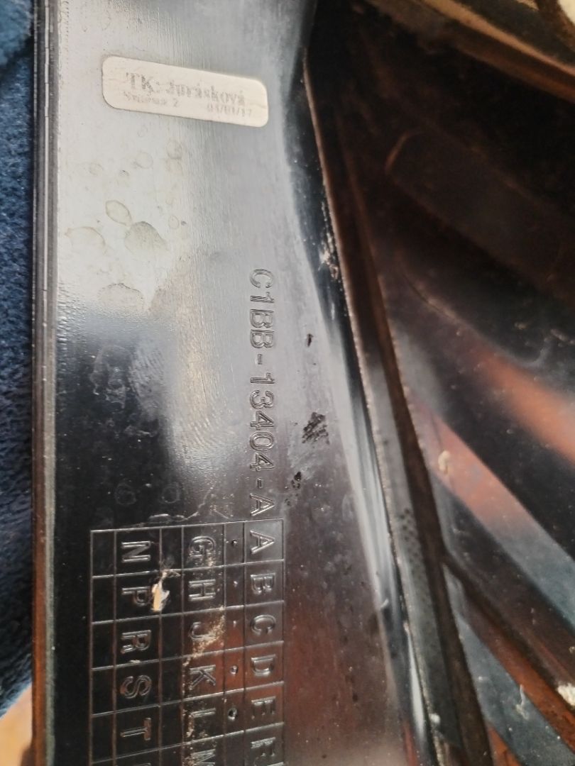 PILOTO TRASERO DERECHO 136122