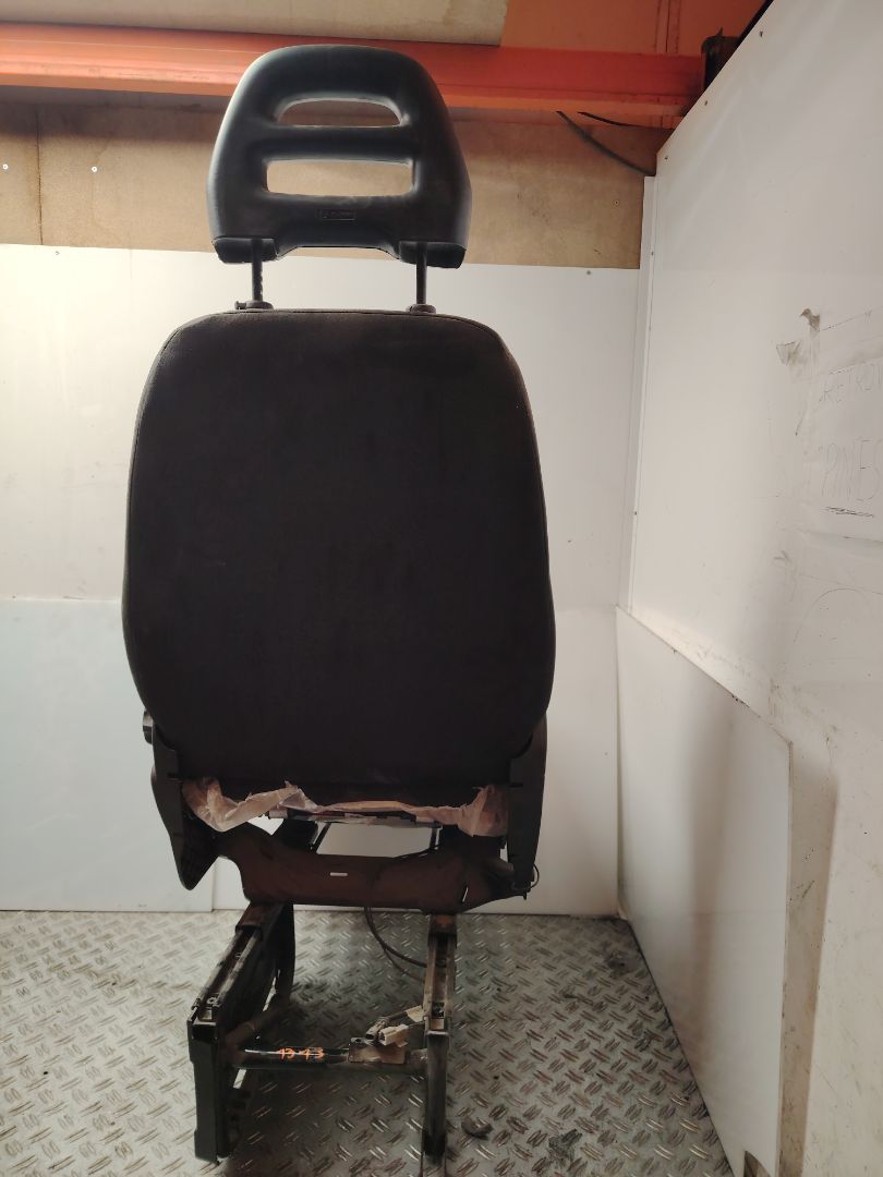 ASIENTO DELANTERO IZQUIERDO 136338