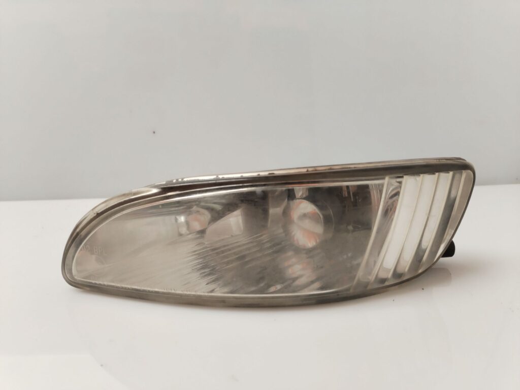 FARO ANTINIEBLA IZQUIERDO 134682