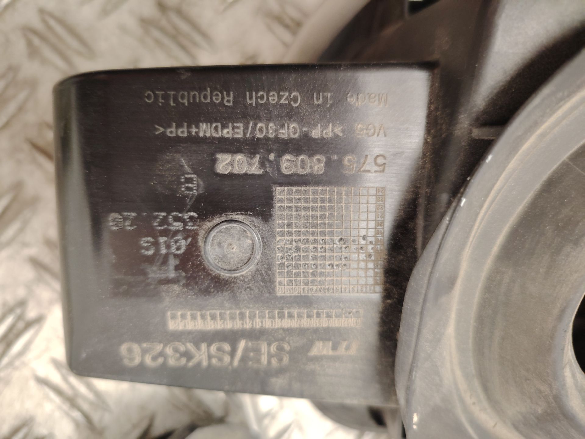 TAPA EXTERIOR COMBUSTIBLE 136695