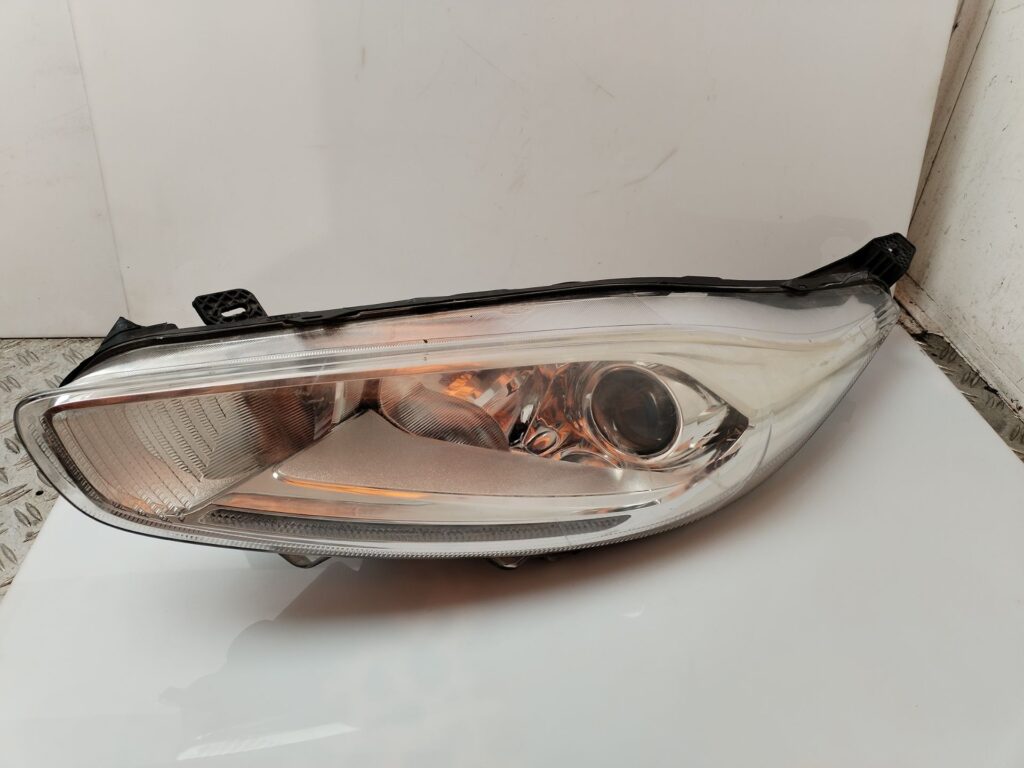 FARO IZQUIERDO 135905