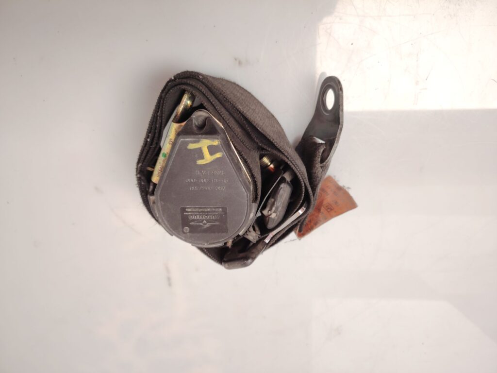 CINTURON SEGURIDAD DELANTERO IZQUIERDO 136410