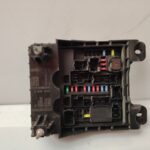 CAJA RELES / FUSIBLES 136434