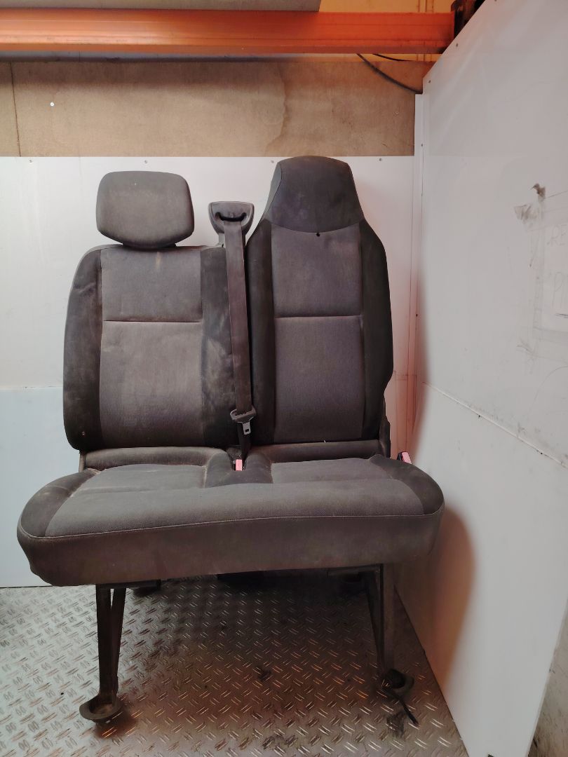 ASIENTO DELANTERO DERECHO 136394