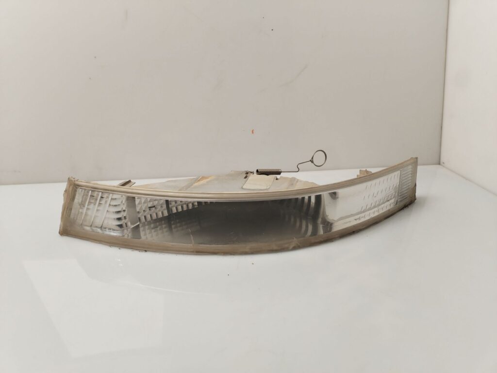 PILOTO DELANTERO IZQUIERDO 136243