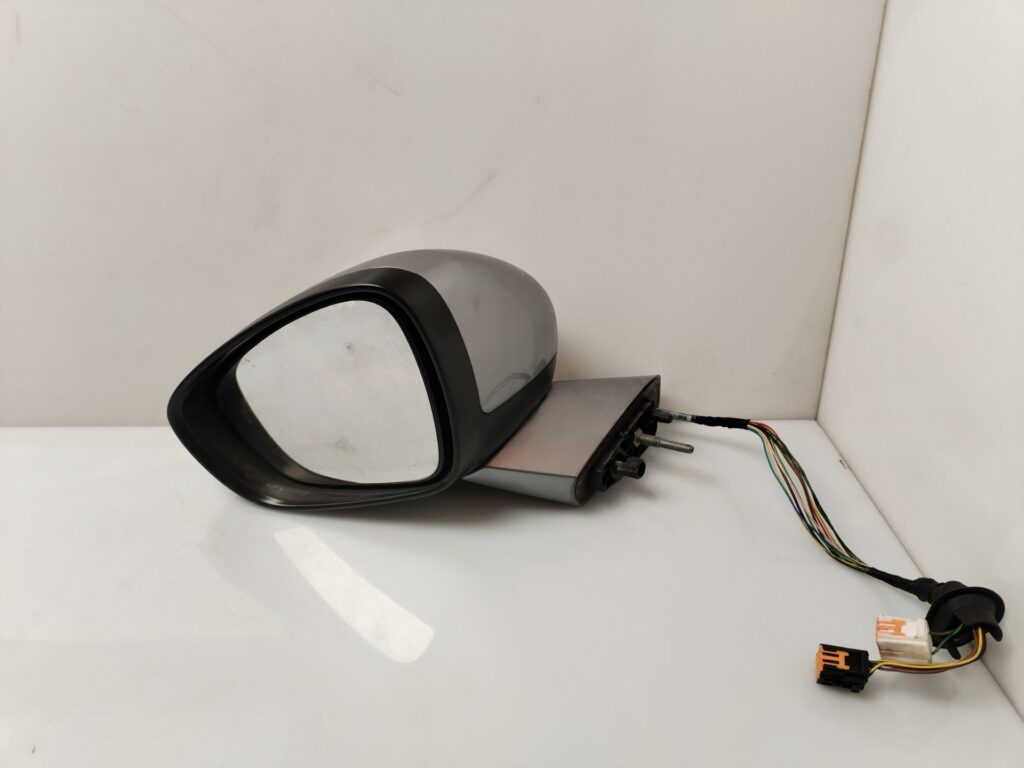 RETROVISOR IZQUIERDO 136021