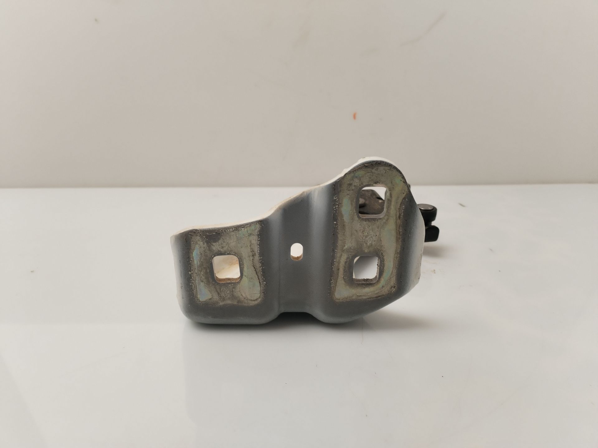 SOPORTE / GUIA PUERTA CORREDERA 136153